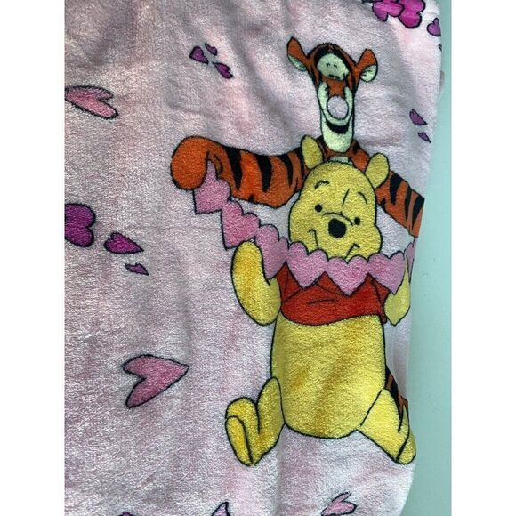 Disney Winnie The Pooh Tigger Piglet Valentines Blanket Soft Throw 50 X 70” NEW - Picture 10 of 16